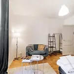 Charmant Cocon Au Coeur De Rennes Calme Et Lumineux